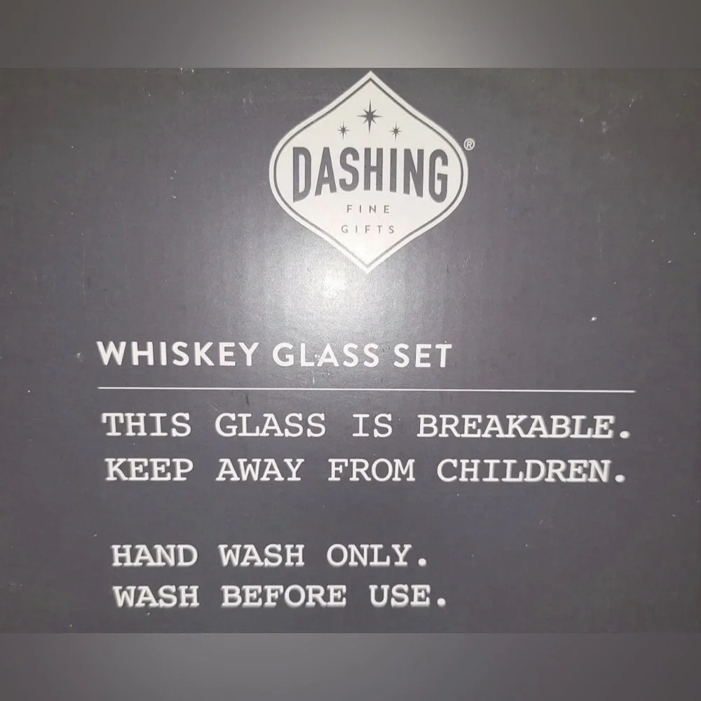 Dashing Whiskey Glass Set w/ Gray Chilling Cubes 2 Glasses & 6 Cubes New in Box